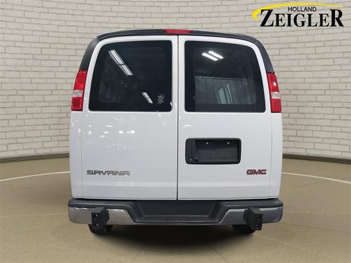 2023 GMC Savana 2500 Work Van
