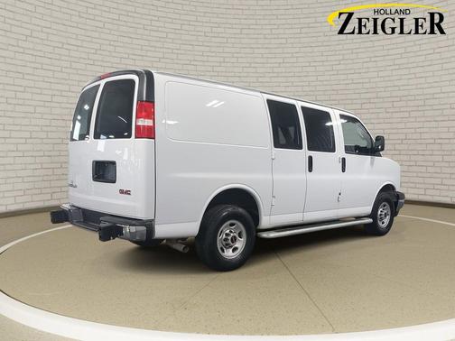 2024 GMC Savana 2500 Work Van