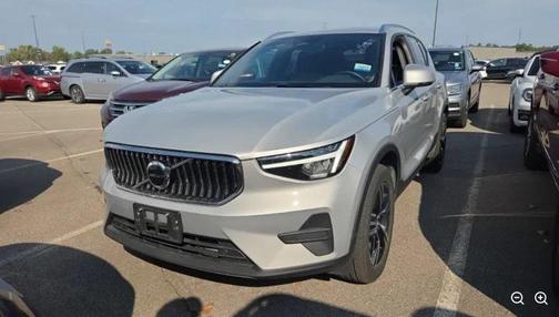 2024 Volvo XC40 B5 Core