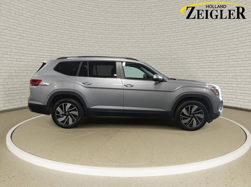 2024 Volkswagen Atlas 2.0T SE w/Technology 4MOTION