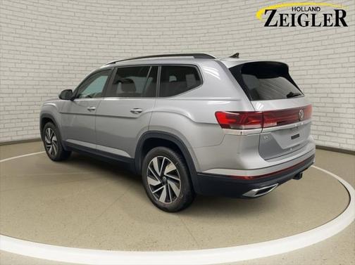 2024 Volkswagen Atlas 2.0T SE w/Technology 4MOTION