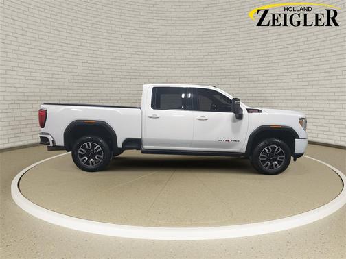 2023 GMC Sierra 2500 AT4