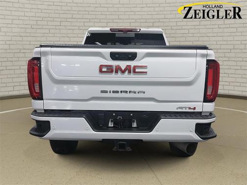 2023 GMC Sierra 2500 AT4