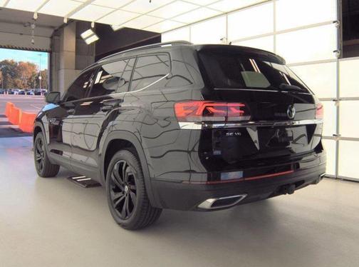 2022 Volkswagen Atlas 3.6L SE w/Technology