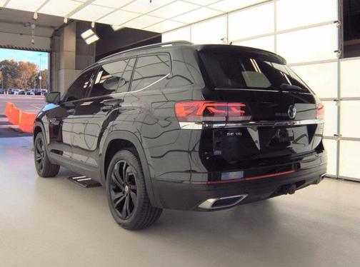 2022 Volkswagen Atlas 3.6L SE w/Technology