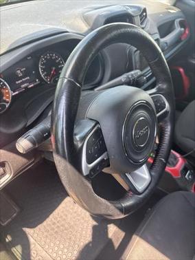 2017 Jeep Renegade Trailhawk