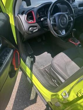 2017 Jeep Renegade Trailhawk