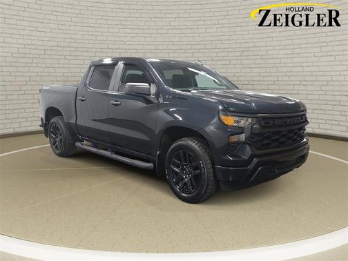 2022 Chevrolet Silverado 1500 Custom