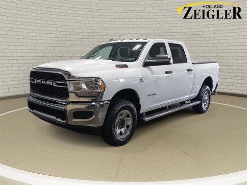 2020 RAM 2500 Tradesman Crew Cab 4X4 6'4' Box