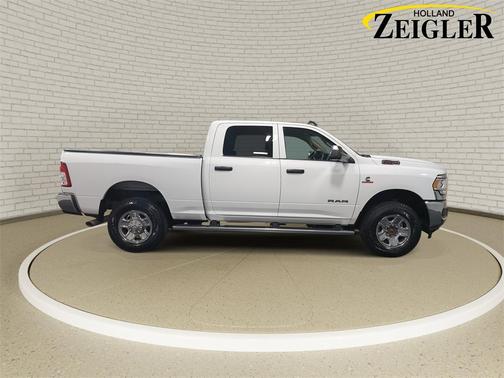 2020 RAM 2500 Tradesman Crew Cab 4X4 6'4' Box