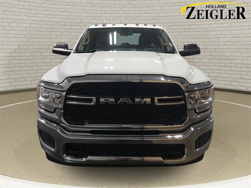 2020 RAM 2500 Tradesman Crew Cab 4X4 6'4' Box