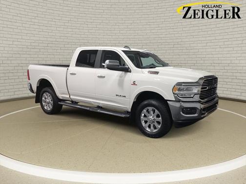 2019 RAM 2500 Laramie Crew Cab 4x4 6'4' Box