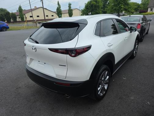 Snowflake White Pearl Mica 2023 Mazda CX-30 2.5 S Preferred Package