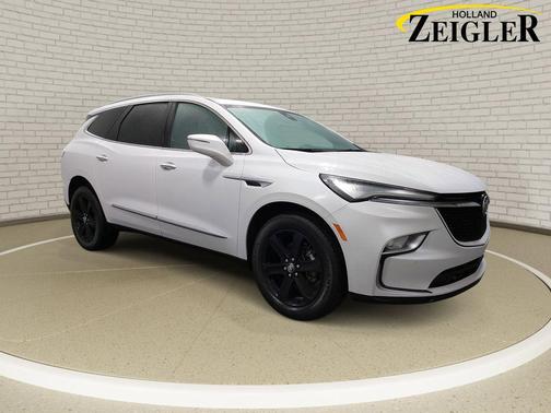 2023 Buick Enclave Essence AWD