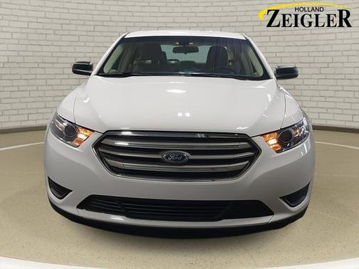 2018 Ford Taurus SE