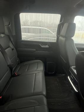 2024 GMC Sierra 2500 SLT