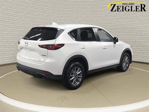 2022 Mazda CX-5 2.5 S Preferred Package