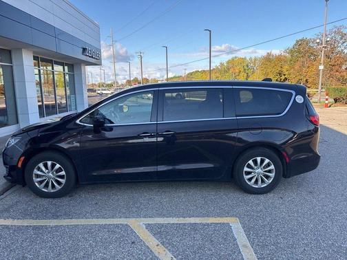 2019 Chrysler Pacifica Touring Plus