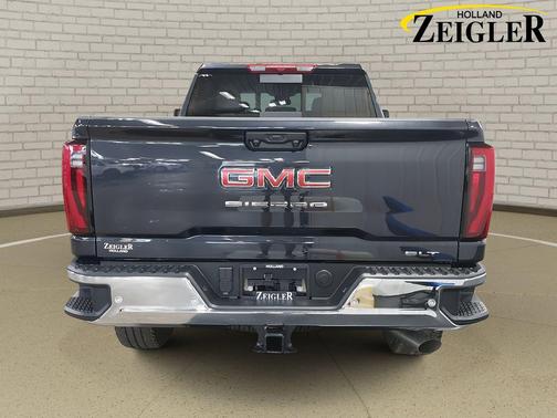 2026 GMC Sierra 3500 SLT