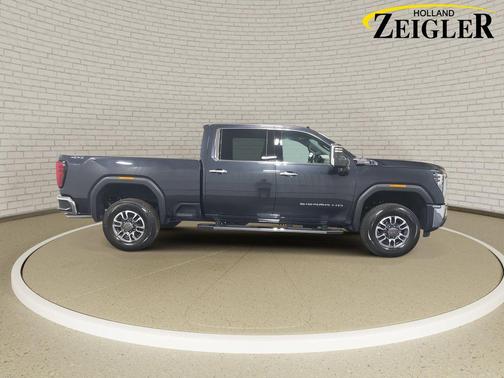 2026 GMC Sierra 3500 SLT