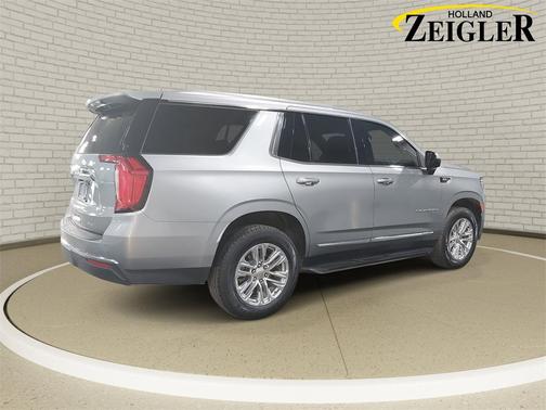 2024 GMC Yukon SLT
