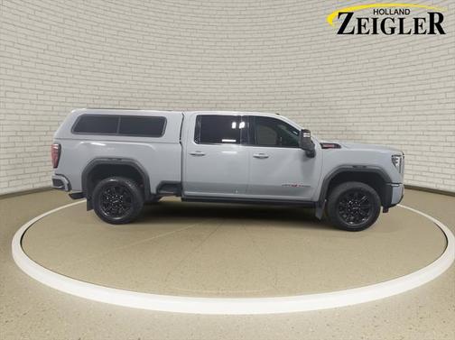 2024 GMC Sierra 2500 AT4
