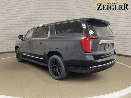 2024 GMC Yukon XL SLT