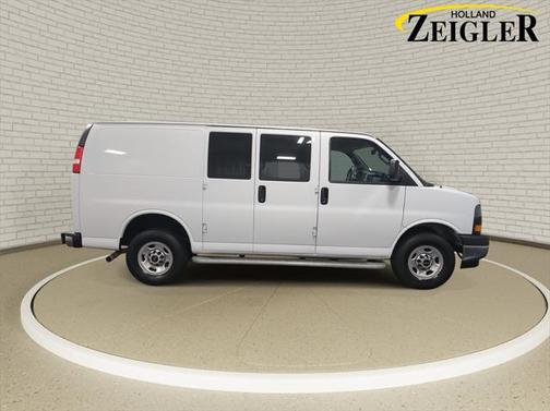 2023 GMC Savana 2500 Work Van
