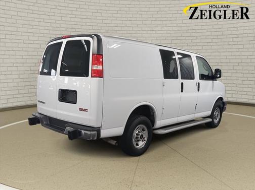 2023 GMC Savana 2500 Work Van