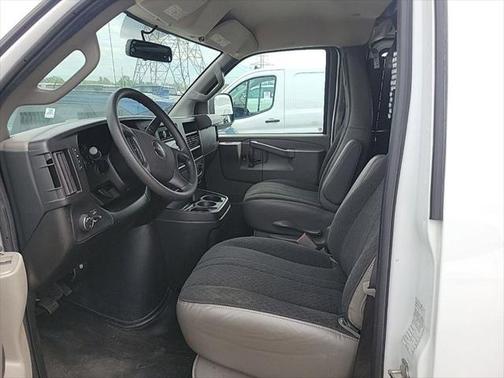 2023 GMC Savana 2500 Work Van