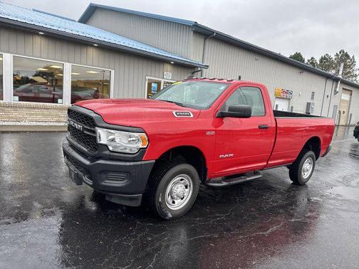 2022 RAM 2500 Tradesman Regular Cab 4x4 8' Box