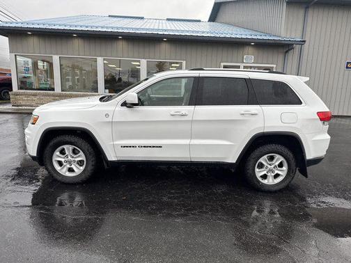 2017 Jeep Grand Cherokee Laredo