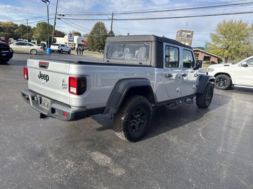 2023 Jeep Gladiator Sport