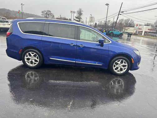 2019 Chrysler Pacifica Touring-L Plus