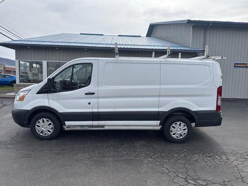 2017 Ford Transit-250 Base