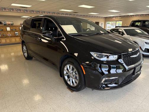 2026 Chrysler Pacifica L