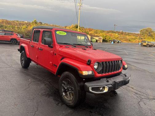 2025 Jeep Gladiator Sport S