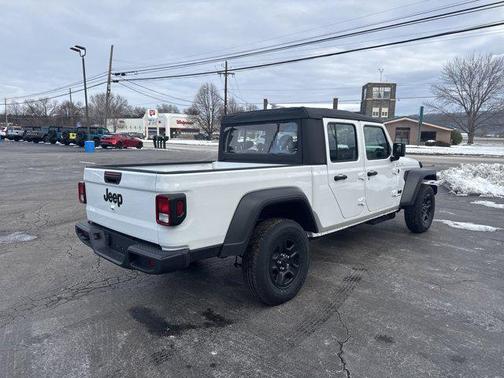 2026 Jeep Gladiator Sport