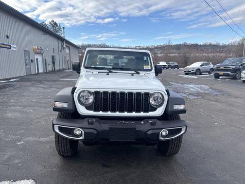 2026 Jeep Gladiator Sport