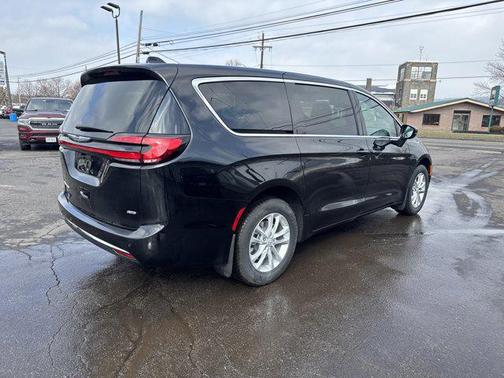 2026 Chrysler Pacifica L