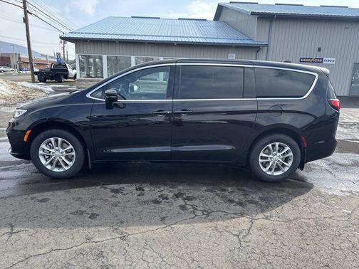 2026 Chrysler Pacifica L