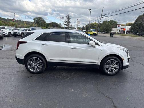 2025 Cadillac XT5 Premium Luxury