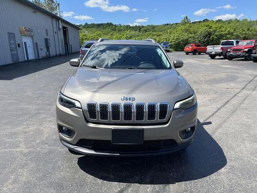 Light Brownstone Pearlcoat 2020 Jeep Cherokee Latitude Plus