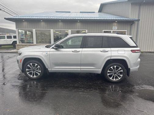 2023 Jeep Grand Cherokee 4xe Overland