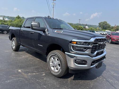 2025 RAM 2500 Big Horn Crew Cab 4x4 6'4' Box
