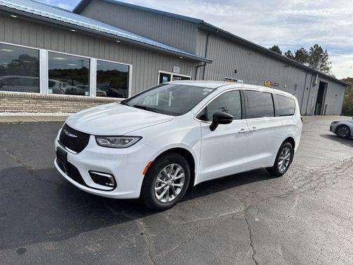 2026 Chrysler Pacifica L