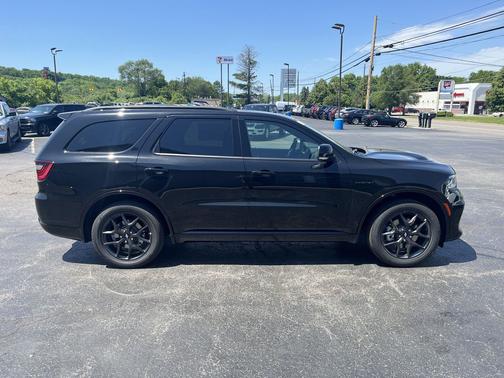 DB Black Clearcoat 2026 Dodge Durango GT Plus