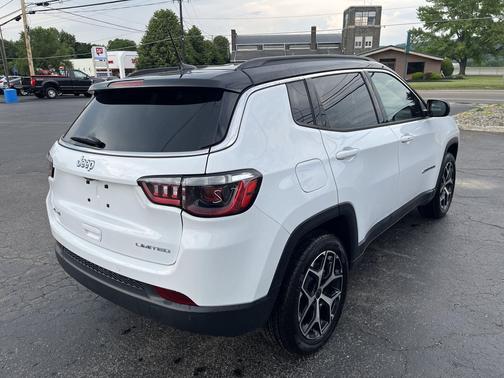 Bright White Clearcoat 2026 Jeep Compass Limited