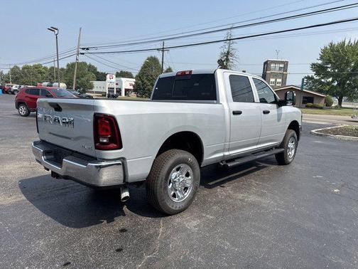 2025 RAM 2500 Tradesman Crew Cab 4x4 6'4' Box