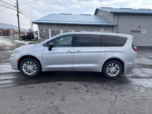 2026 Chrysler Pacifica L